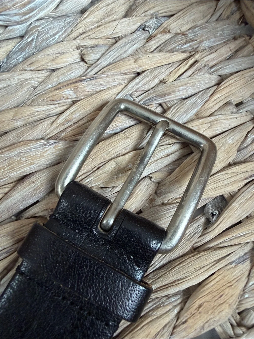 Rough Roses Black Leather Men’s Belt with Silver Buckle